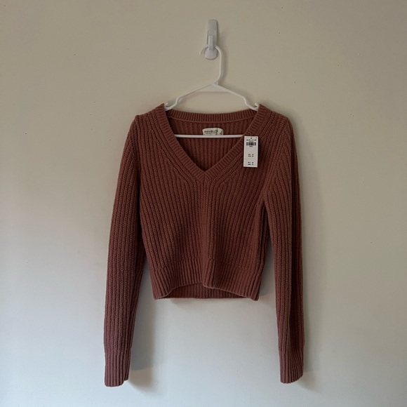 Abercrombie & Fitch Sweaters - Pink Abercrombie & Fitch sweater - Size S - New With Tags.